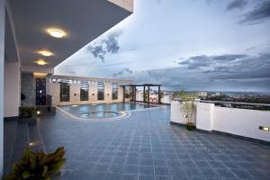 The swimming pool at or close to Hotel Star Pacific