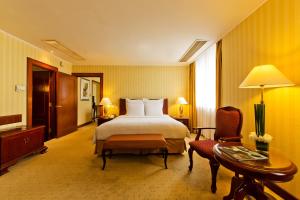 Clarion Hotel Tianjin 객실 침대