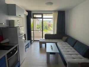 מטבח או מטבחון ב-Green Life Beach Blue Appartment