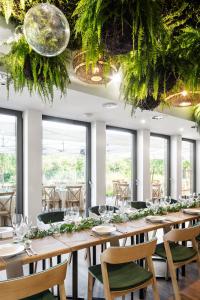 En restaurang eller annat matställe på HERBARIUM boutique hotel