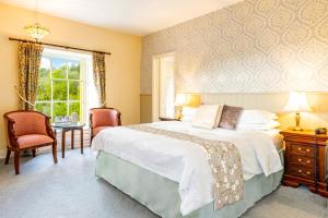 Krevet ili kreveti u jedinici u okviru objekta Best Western Limpley Stoke Hotel