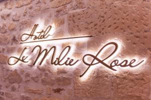 Certificat, premi, rètol o un altre document de Hôtel Le Milie Rose