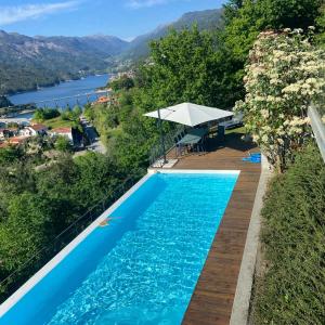 Poolen vid eller i närheten av Alynes 2 Villa individuelle, piscine, spa, sauna panoramique