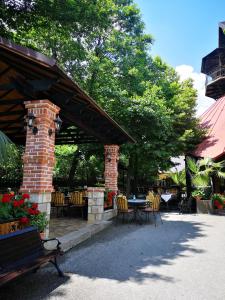 Taman di luar Hotel Sumski Feneri