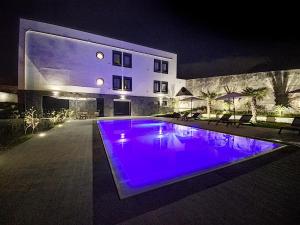 Piscina a CFS Azores Guest House o a prop