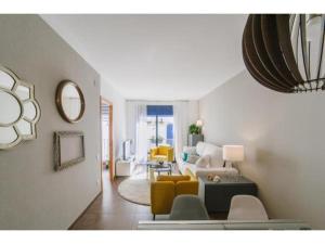 Khu vực ghế ngồi tại Sitges Spaces Deluxe Beach Apartment- 3 Bedroom, 2 Bathroom, Next to Beach, Sleeps 6