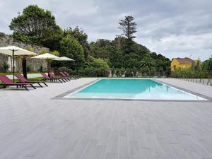 Piscina a CFS Azores Guest House o a prop