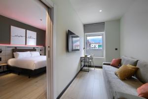 Katil atau katil-katil dalam bilik di Hotel Bed4U Bilbao