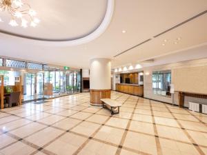 Лоби или рецепция в HOTEL MYSTAYS Hiroshima Peace Park