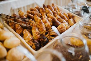 Makanan di atau berdekatan hotel