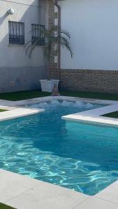 Bazen v nastanitvi oz. blizu nastanitve Casa Luxury "El Olivo de Córdoba" con jacuzzi y parking privado