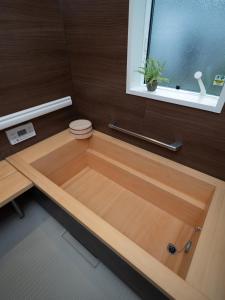 תמונה מהגלריה של Kamakura International House Double Room w Shower Toilette - Vacation STAY 11408 בקמאקורה