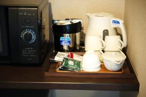 Tetera y cafetera en Hotel Celeste Shizuoka