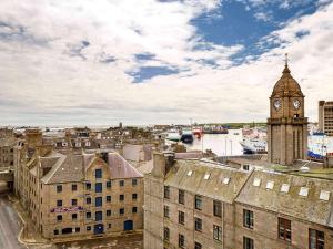 Vedere generală la Aberdeen sau o vedere a orașului de la acest hotel