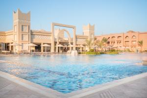 A piscina localizada em Pickalbatros Aqua Vista Resort - Hurghada ou nos arredores