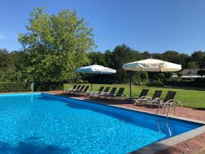 The swimming pool at or close to Fletcher Hotel Restaurant Doorwerth - Arnhem