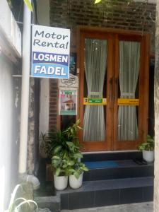 Снимка в галерията на Losmen Fadel Malioboro Jogja в Джокякарта