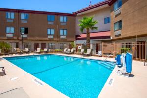 Sundlaugin á Red Roof Inn El Paso West eða í nágrenninu