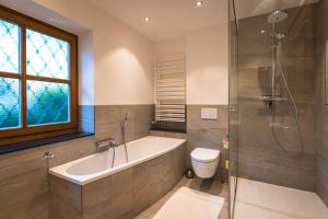 Un baño de Chalet Crown of the Alps by we rent