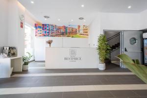 The lobby or reception area at Hotel BESTPRICE Girona