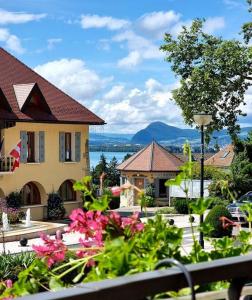 Imagine din galeria proprietății Hôtel Restaurant Villa Riva în Veyrier-du-Lac