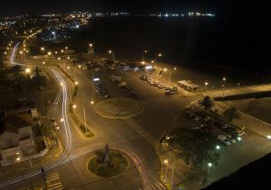 Uma vista do mar tirada do hotel