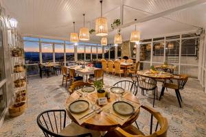 Restoran ili neka druga zalogajnica u objektu APA Mountain Lodge