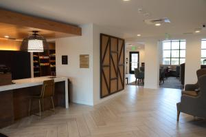 O zonă de relaxare la Staybridge Suites Nashville SE - Murfreesboro, an IHG Hotel