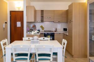 Una cocina o kitchenette en Il Borgo Appartamenti