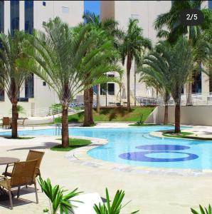 בריכת השחייה שנמצאת ב-Condominio Barretos Thermas Park - Condohotel או באזור