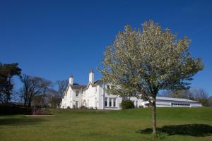 Um jardim em Fife Lodge Hotel