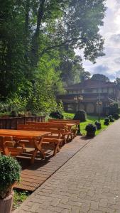 Jardí fora de Hotel Harzlodge