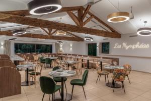 Restoran ili neka druga zalogajnica u objektu LE DOMAINE DE GORNETON