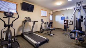 Gimnasio o equipo deportivo en Best Western Plus Silver Saddle Inn