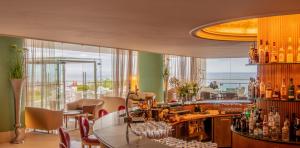 Напитки в Hotel Cascais Miragem Health & Spa