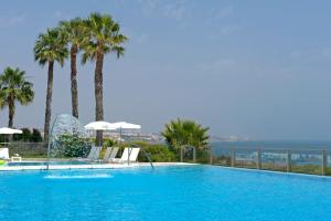 Басейн в или близо до Hotel Cascais Miragem Health & Spa