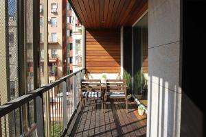 Balkon atau teras di Passeig de gracia sun apartament balcony 2 bedroo