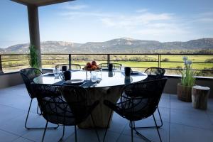 Uma vista da montanha tirada do apartamento 