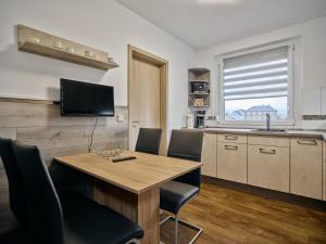 Dapur atau dapur kecil di Gäste- und Ferienwohnung in der Sportstadt Riesa