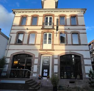 Facade o entrance ng L' Hôtel & Spa Ribeauville- Haut-Koenigsbourg