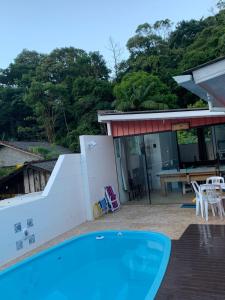 Басейн в или близо до Casa Ribeirao da Ilha