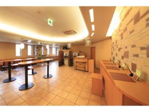 ห้องอาหารหรือที่รับประทานอาหารของ R&B Hotel Kumagaya Ekimae - Vacation STAY 40478v