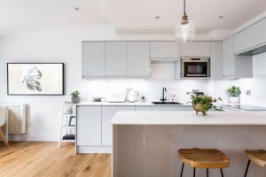 Dapur atau dapur kecil di The Penthouses, 9 Albion Mews