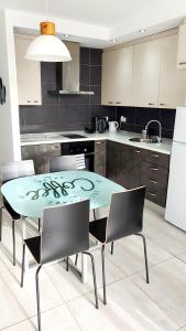 Dapur atau dapur kecil di Ocean View Apartments