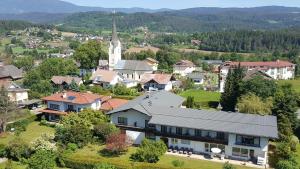 Kalnų panorama iš viešbučio arba bendras kalnų vaizdas