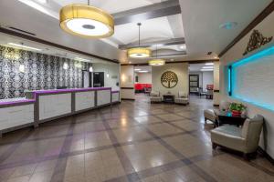 אזור ישיבה ב-Hawthorn Suites by Wyndham Lubbock