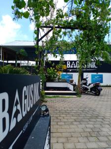 Foto da galeria de Bagus Ink Surf Camp em Uluwatu