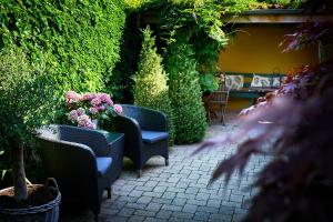 Seating area sa Villa A Hotel