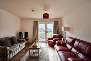 Prostor za sedenje u objektu Aviemore apartment (pet friendly) - sleeps 4