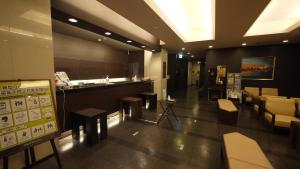 Area tempat duduk di Hotel Route-Inn Hikone